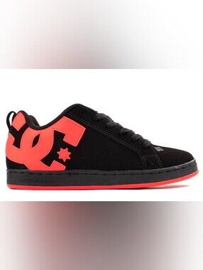 Womena DC Court Graffik Shoes in Hot Pink